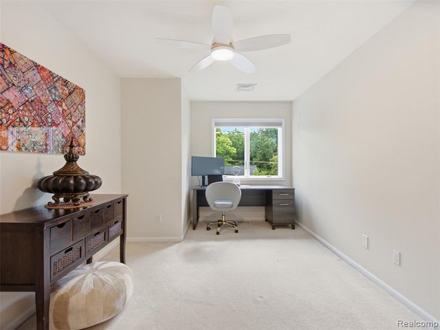 12224 Mantawauka Drive, Fenton, MI 48430