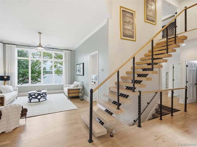 12224 Mantawauka Drive, Fenton, MI 48430