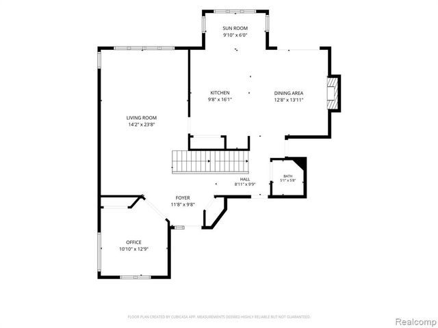 12224 Mantawauka Drive, Fenton, MI 48430