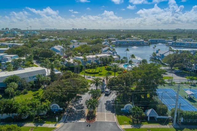 1221 Ocean Dunes Circle, Jupiter, FL 33477