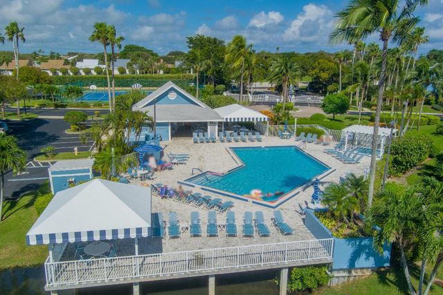 1221 Ocean Dunes Circle, Jupiter, FL 33477