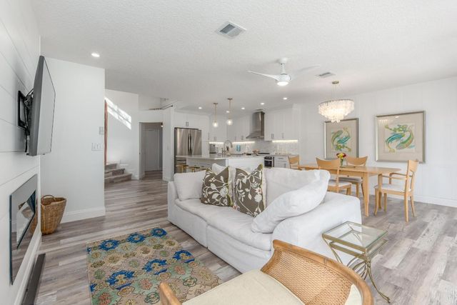 1221 Ocean Dunes Circle, Jupiter, FL 33477