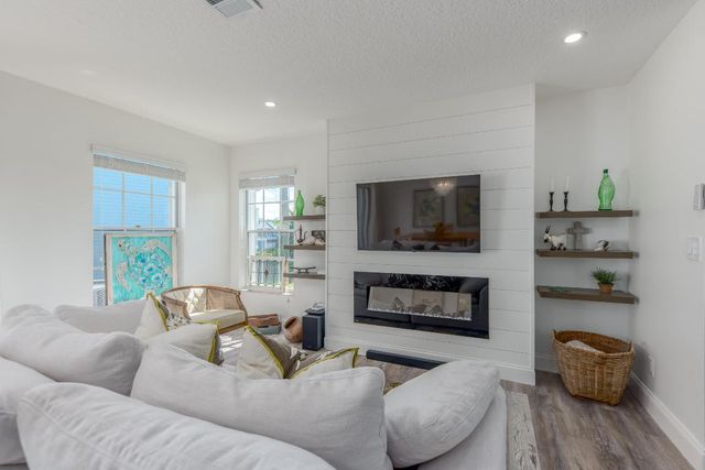 1221 Ocean Dunes Circle, Jupiter, FL 33477