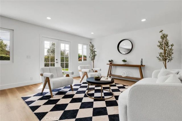 8459 La Vela, Whittier, CA 90605