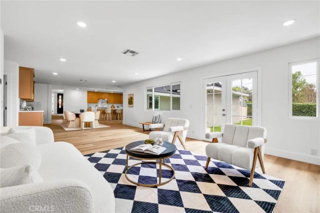 8459 La Vela, Whittier, CA 90605