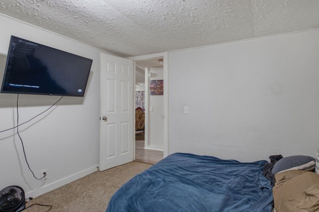 1305 Wolf Hill Rd, Bethpage, TN 37022