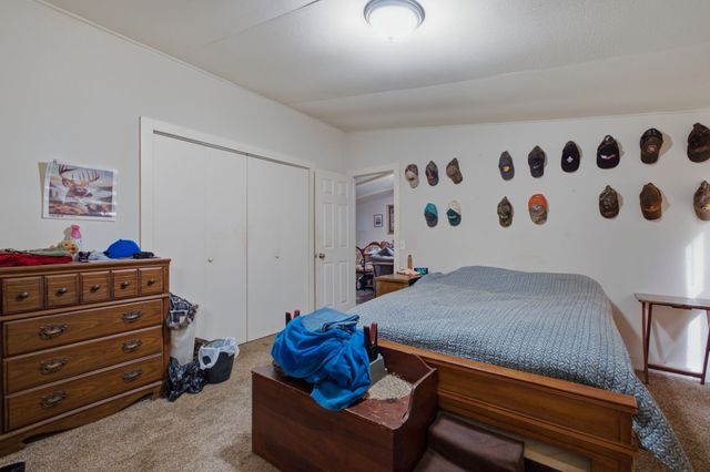 1305 Wolf Hill Rd, Bethpage, TN 37022