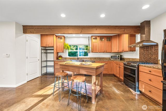 3135 39th Way NE, Olympia, WA 98506