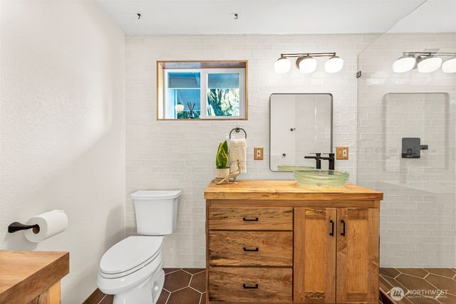 3135 39th Way NE, Olympia, WA 98506