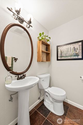 3135 39th Way NE, Olympia, WA 98506