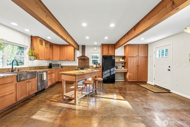 3135 39th Way NE, Olympia, WA 98506