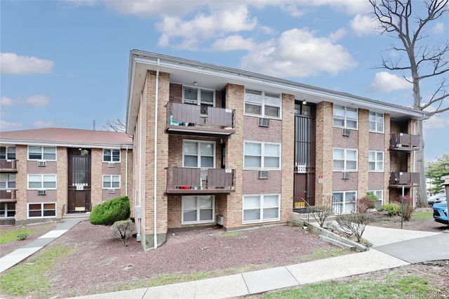 220 Kearsing Parkway G, Monsey, NY 10952