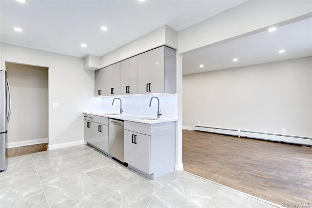 220 Kearsing Parkway G, Monsey, NY 10952