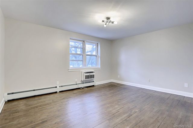 220 Kearsing Parkway G, Monsey, NY 10952
