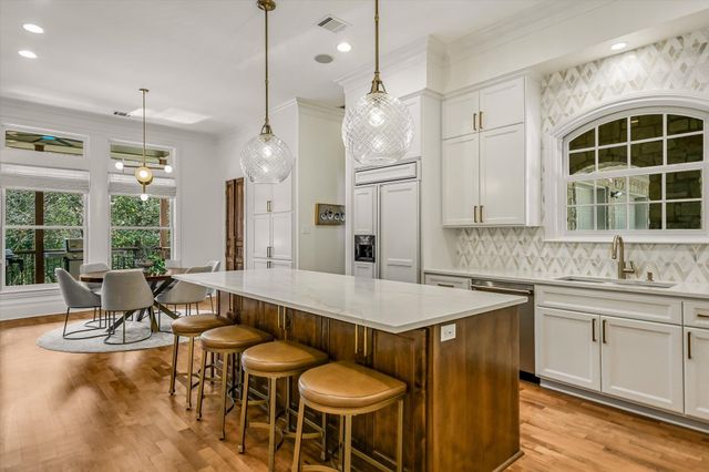 1213 Havre Lafitte DR, Austin, TX 78746