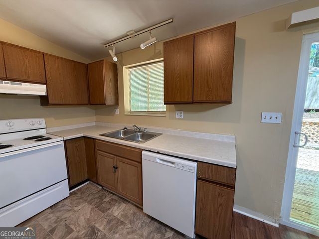 36 Hill Road, Lagrange, GA 30240