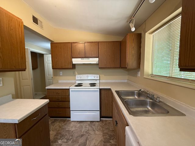 36 Hill Road, Lagrange, GA 30240