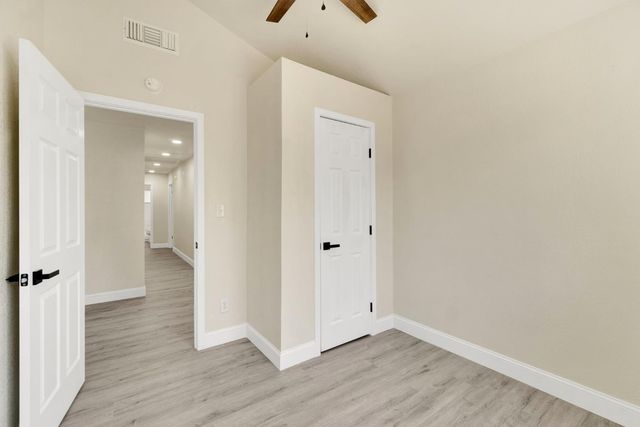1505 Fountain Way, Madera, CA 93638