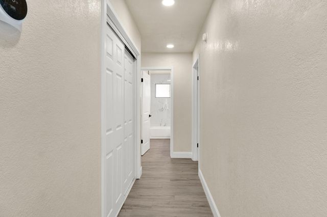 1505 Fountain Way, Madera, CA 93638