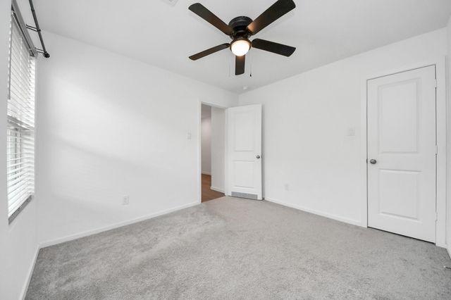 1607 Red Oak Drive, Rosenberg, TX 77471