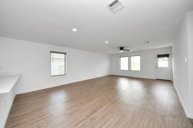 1607 Red Oak Drive, Rosenberg, TX 77471