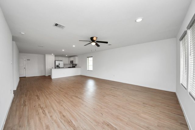 1607 Red Oak Drive, Rosenberg, TX 77471