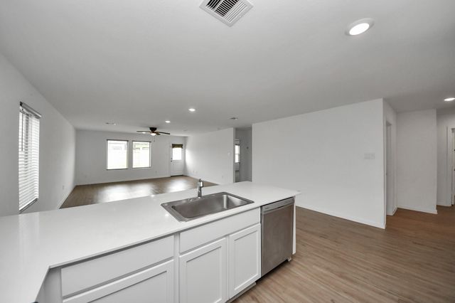 1607 Red Oak Drive, Rosenberg, TX 77471