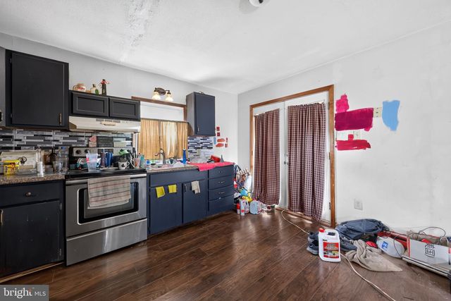7805 RAYMOND DR, Millville, NJ 08332