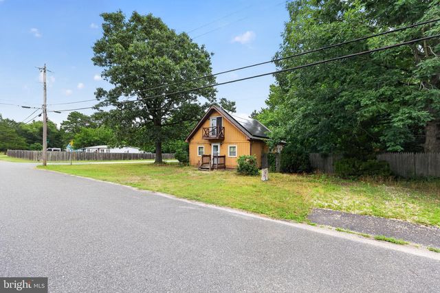 7805 RAYMOND DR, Millville, NJ 08332