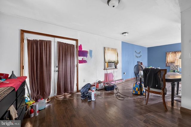 7805 RAYMOND DR, Millville, NJ 08332