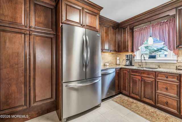 66 Pemberton Avenue, Oceanport, NJ 07757