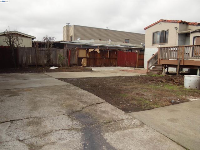 596 Walnut St, San Bruno, CA 94066