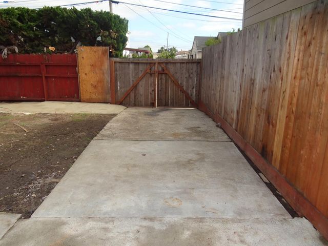 596 Walnut St, San Bruno, CA 94066