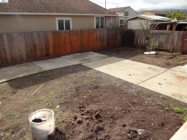 596 Walnut St, San Bruno, CA 94066