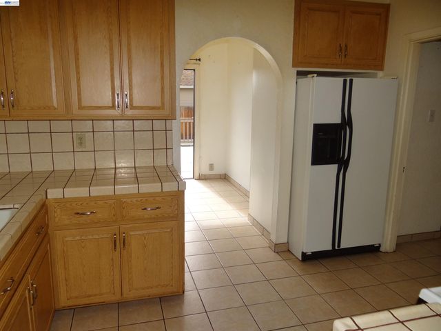 596 Walnut St, San Bruno, CA 94066