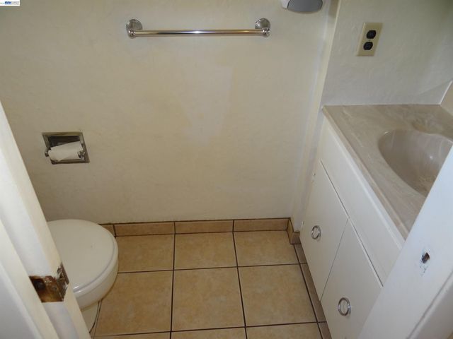 596 Walnut St, San Bruno, CA 94066