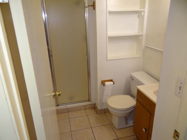 596 Walnut St, San Bruno, CA 94066