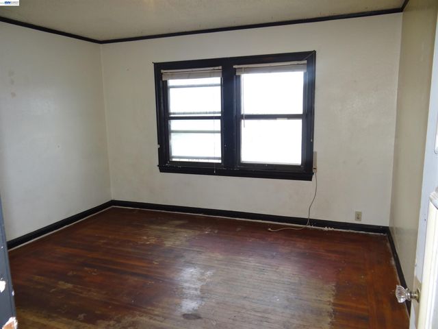 596 Walnut St, San Bruno, CA 94066