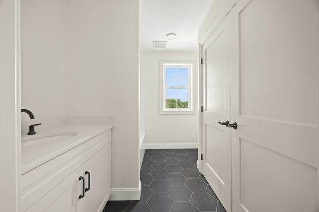 3 Jasmine Way, Bridgewater, MA 02324