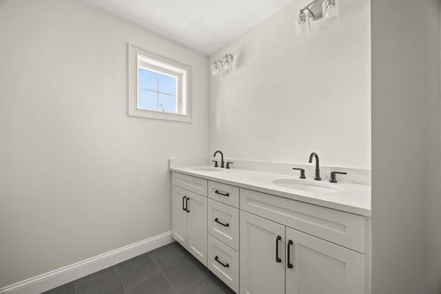 3 Jasmine Way, Bridgewater, MA 02324