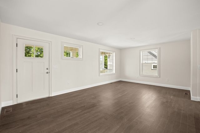 3 Jasmine Way, Bridgewater, MA 02324