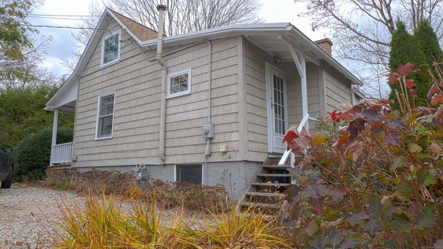3 Howard Avenue, Branford, CT 06405
