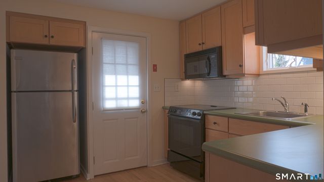 3 Howard Avenue, Branford, CT 06405