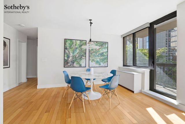250 E 40th St Apt 7B, New York City, NY 10016