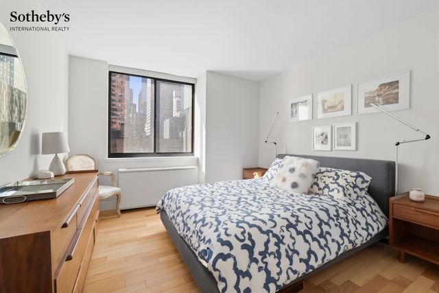 250 E 40th St Apt 7B, New York City, NY 10016