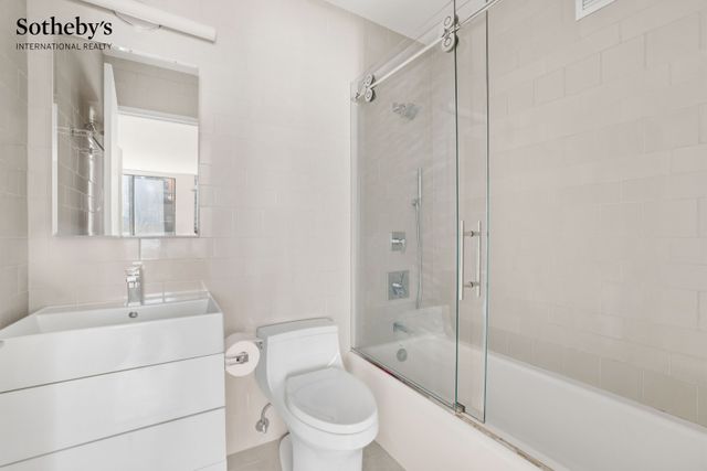 250 E 40th St Apt 7B, New York City, NY 10016