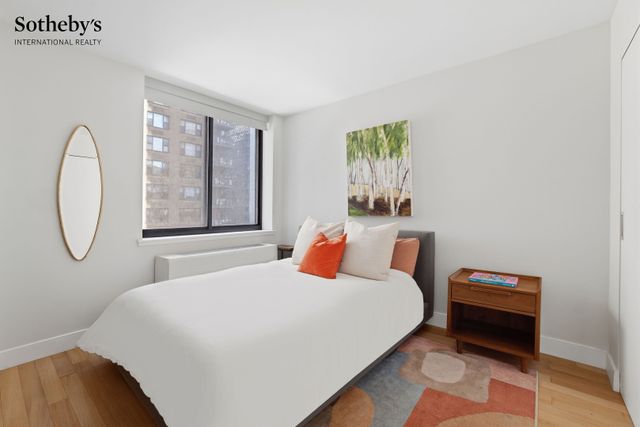 250 E 40th St Apt 7B, New York City, NY 10016