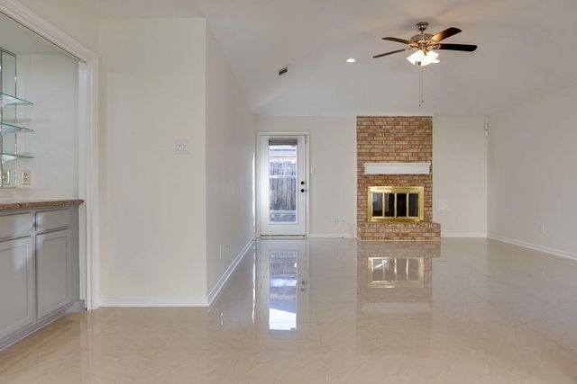 14211 Sandfield Drive, Houston, TX 77077