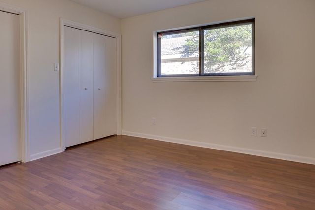 14211 Sandfield Drive, Houston, TX 77077