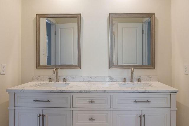 14211 Sandfield Drive, Houston, TX 77077